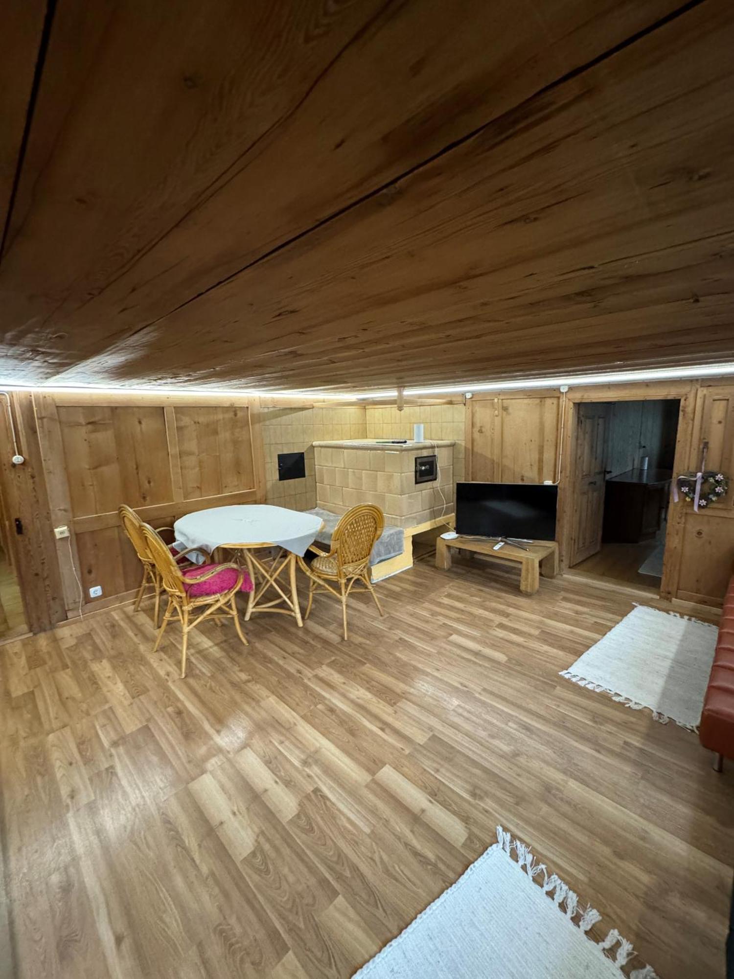 Freundliche 2-Zimmer-Erdgeschosswohnung Mit Garten In Seeberg Sonntag Екстериор снимка