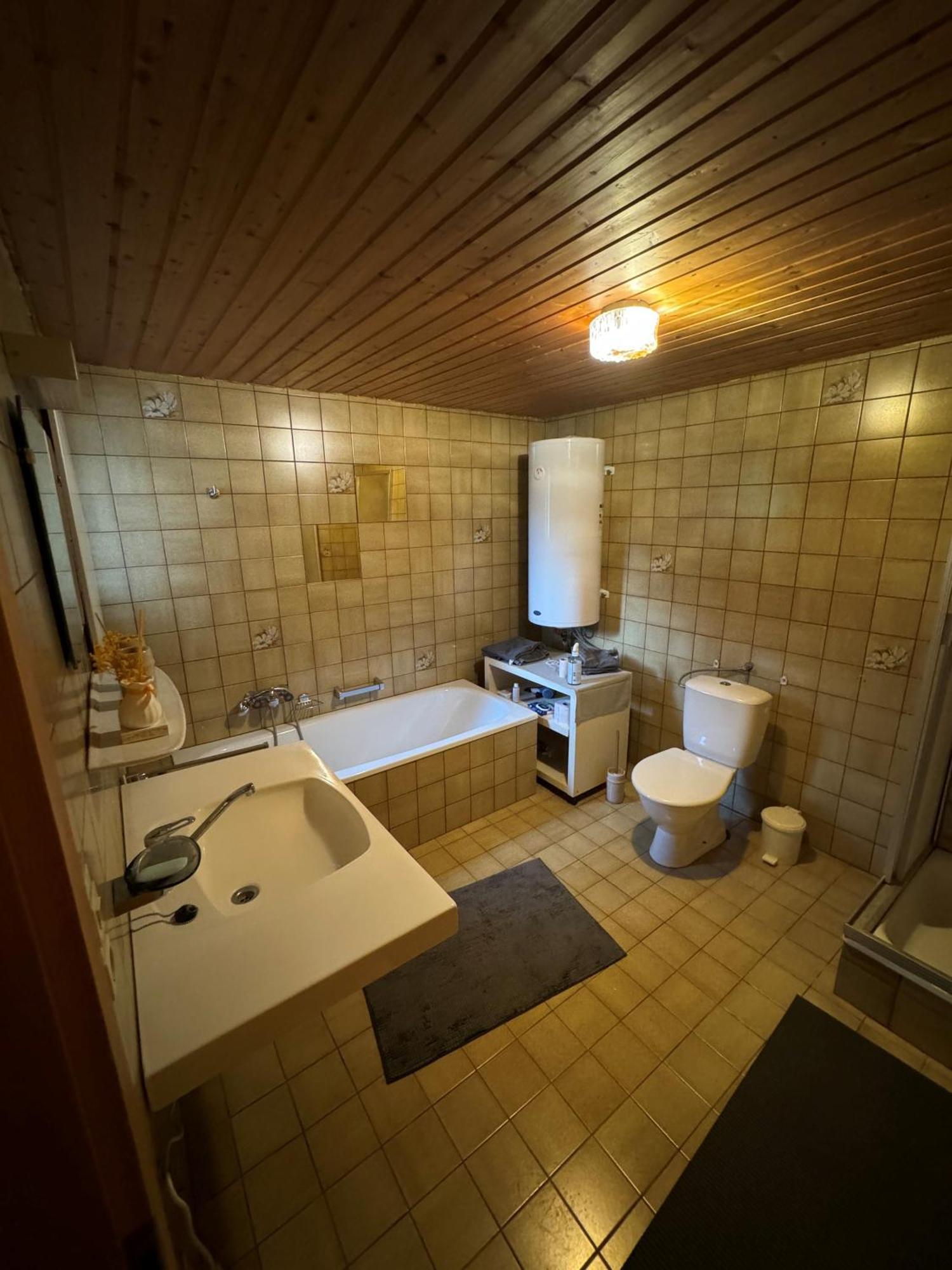 Freundliche 2-Zimmer-Erdgeschosswohnung Mit Garten In Seeberg Sonntag Екстериор снимка